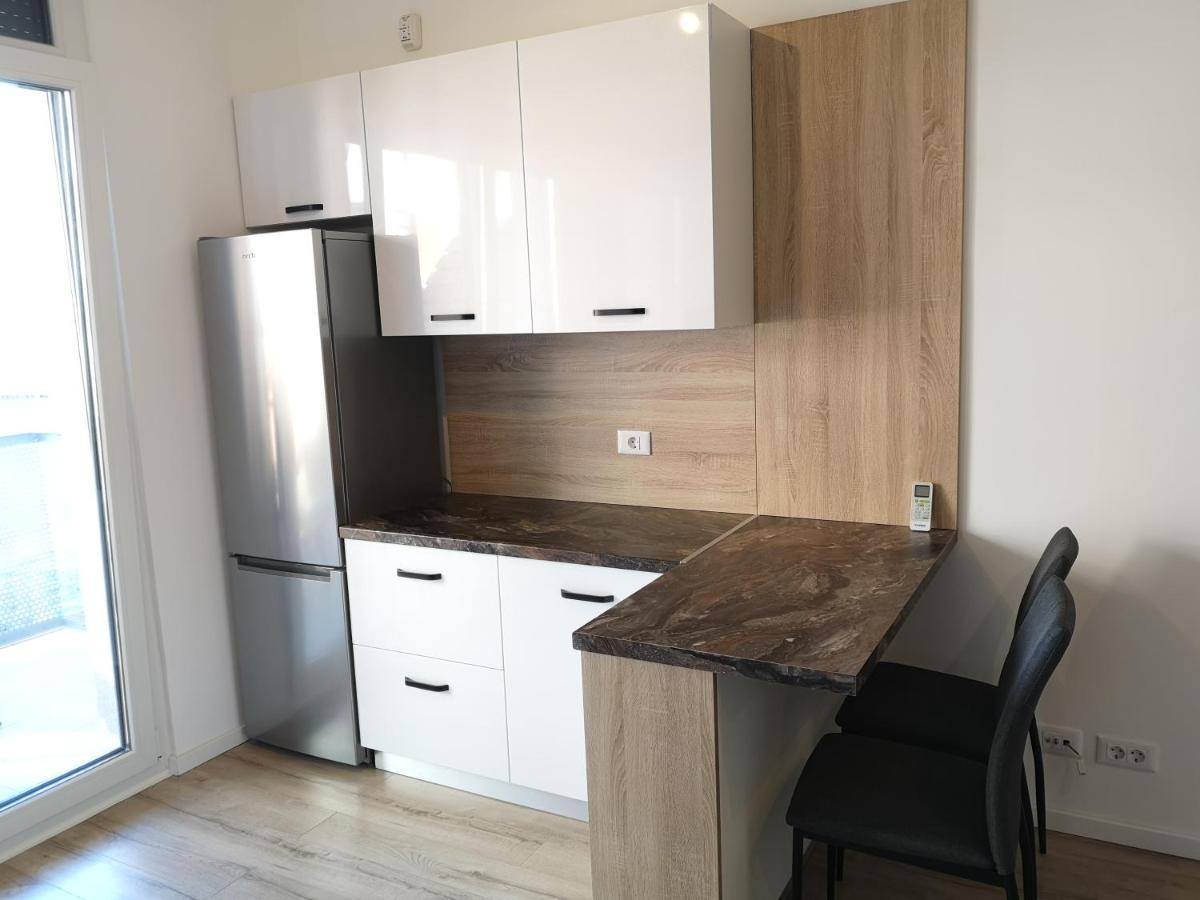 Ared-Atrium Mall Chrysflatty3 Premium Apartment 60Mp Arad Exterior foto